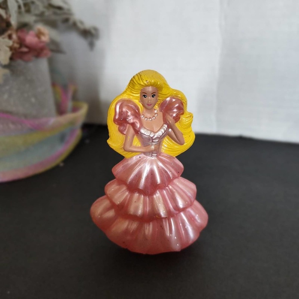 Mattel 1992 Vintage Barbie Sparkle Eyes Toy Figure